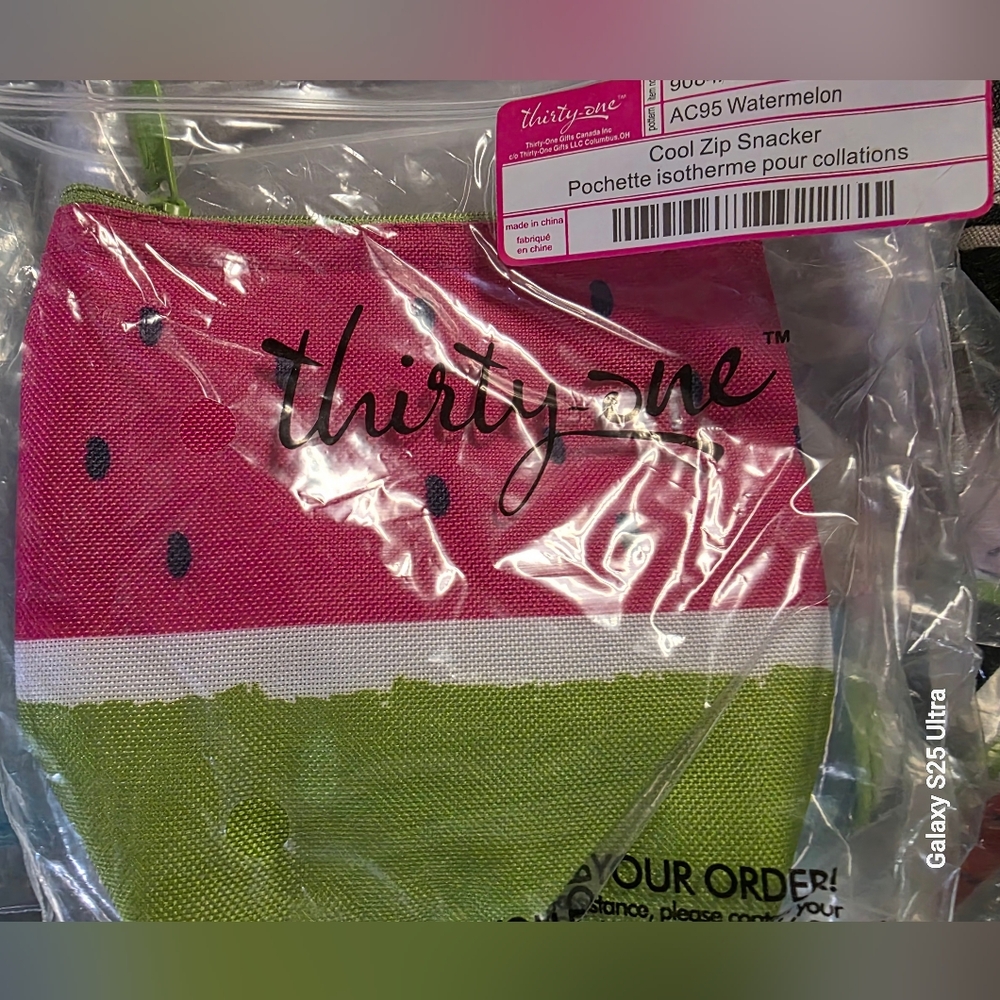 Thirty-One Watermelon Cool Zip Snacker